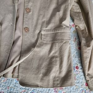 Women's tan blazer